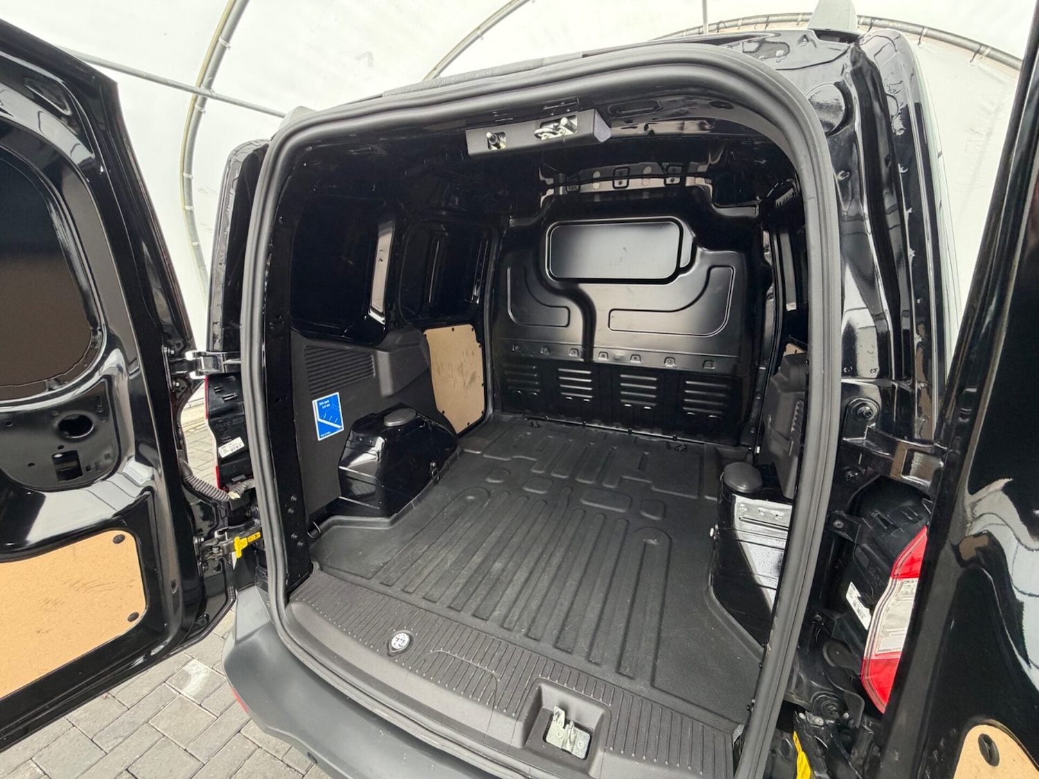 Used Ford Transit Courier 2023 for sale - 77677312: Photo 13