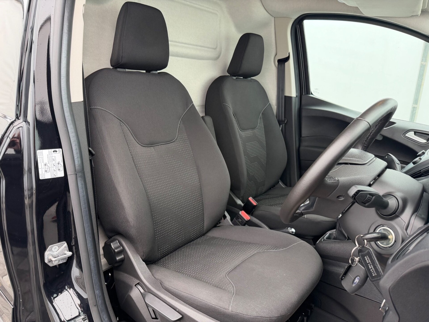 Used Ford Transit Courier 2023 for sale - 77677312: Photo 18