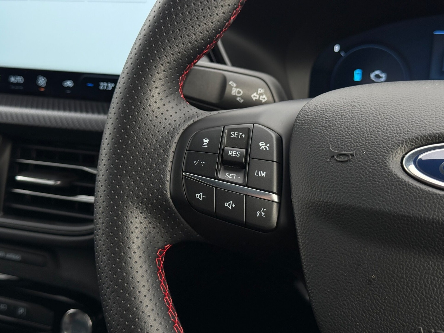 Used Ford Kuga 2024 for sale - 77935818: Photo 39