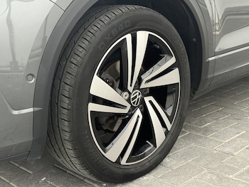 Used Volkswagen T-Roc 2023 for sale - 79206608: Photo