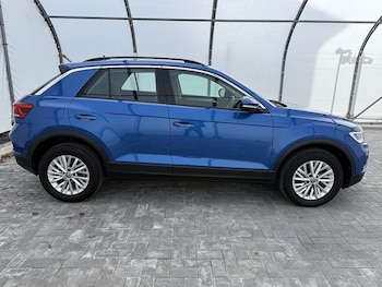 Used Volkswagen T-Roc 2023 for sale - 78669125: Photo