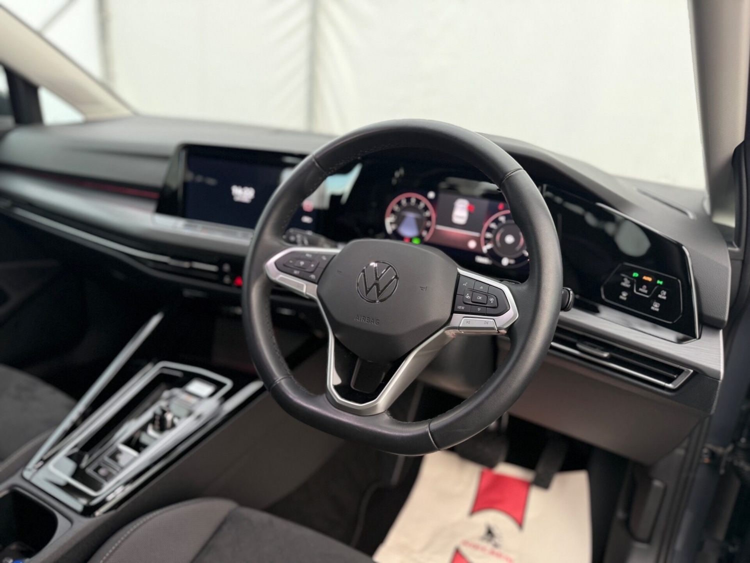 Used Volkswagen Golf 2023 for sale - 76966070: Photo 21