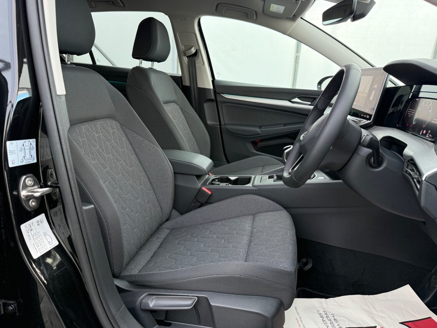 Used Volkswagen Golf 2025 for sale - 77818169: Photo 11