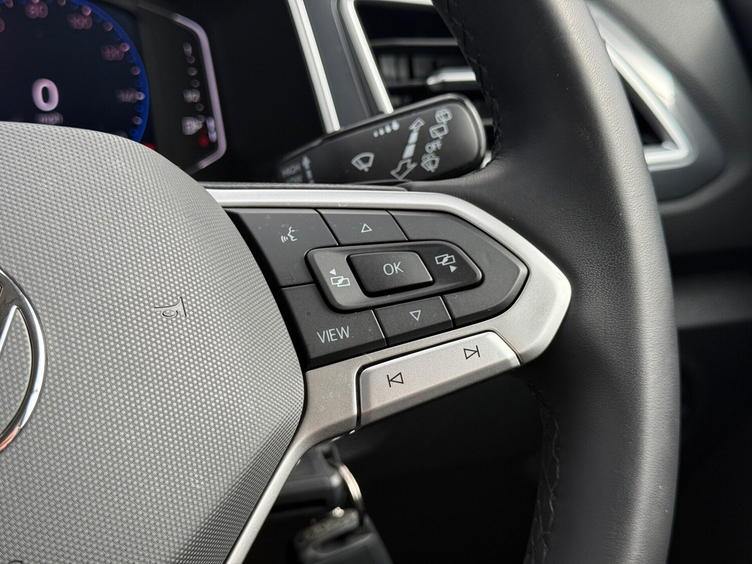 Used Volkswagen T-Roc 2025 for sale - 78149934: Photo 35