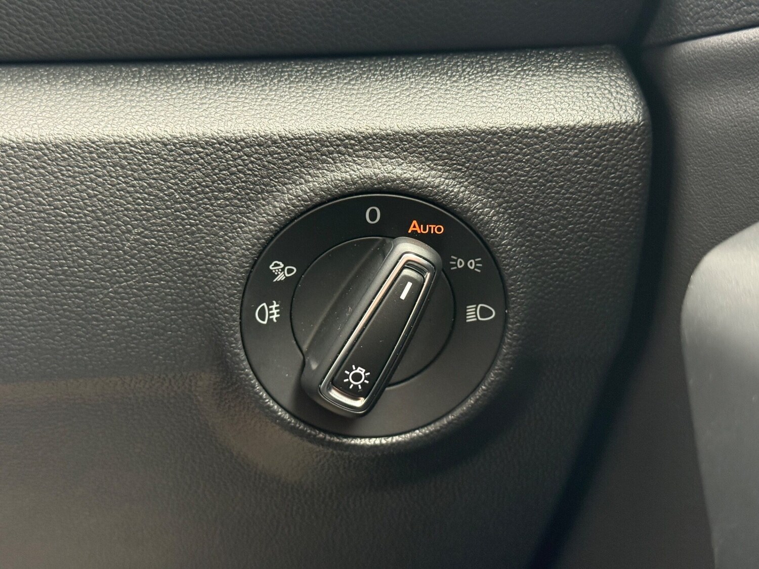 Used Volkswagen T-Roc 2025 for sale - 78149934: Photo 37