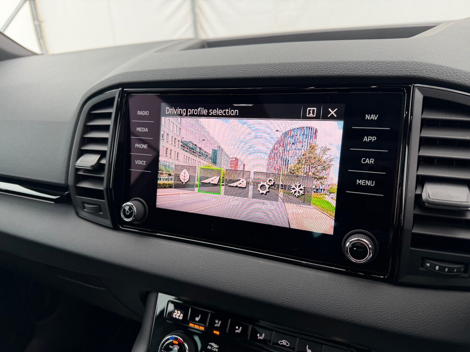 Used Skoda Karoq 2025 for sale - 76966075: Photo 34