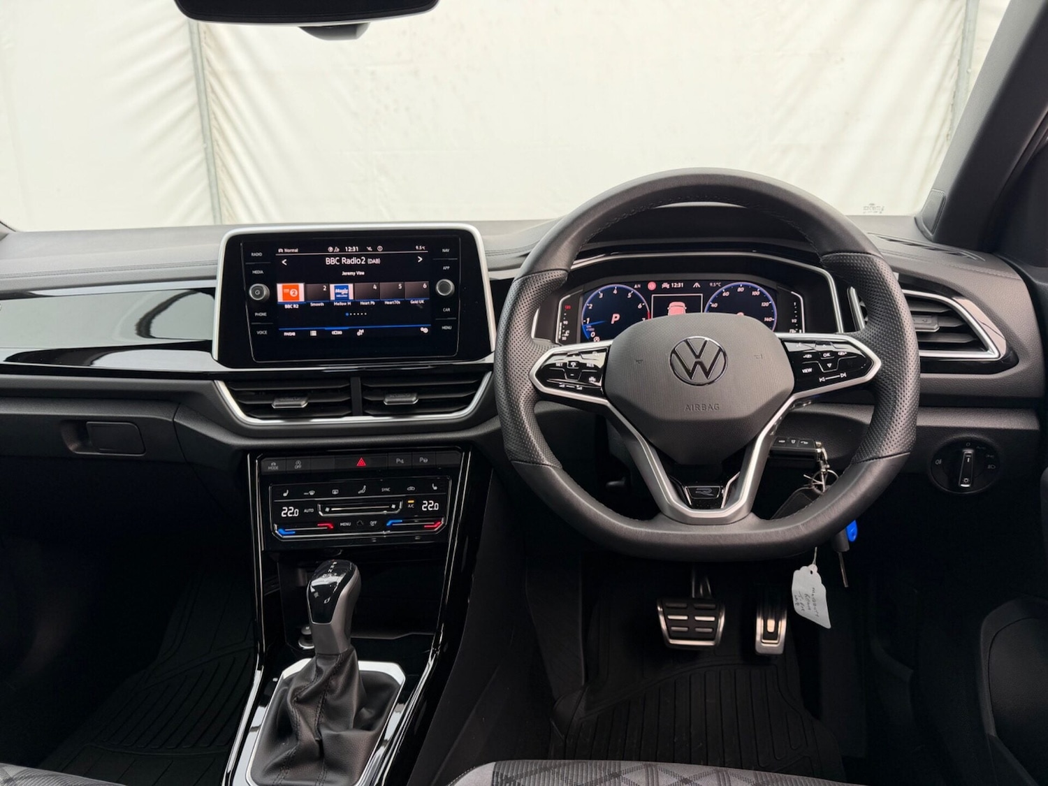 Used Volkswagen T-Roc 2023 for sale - 77716282: Photo 16