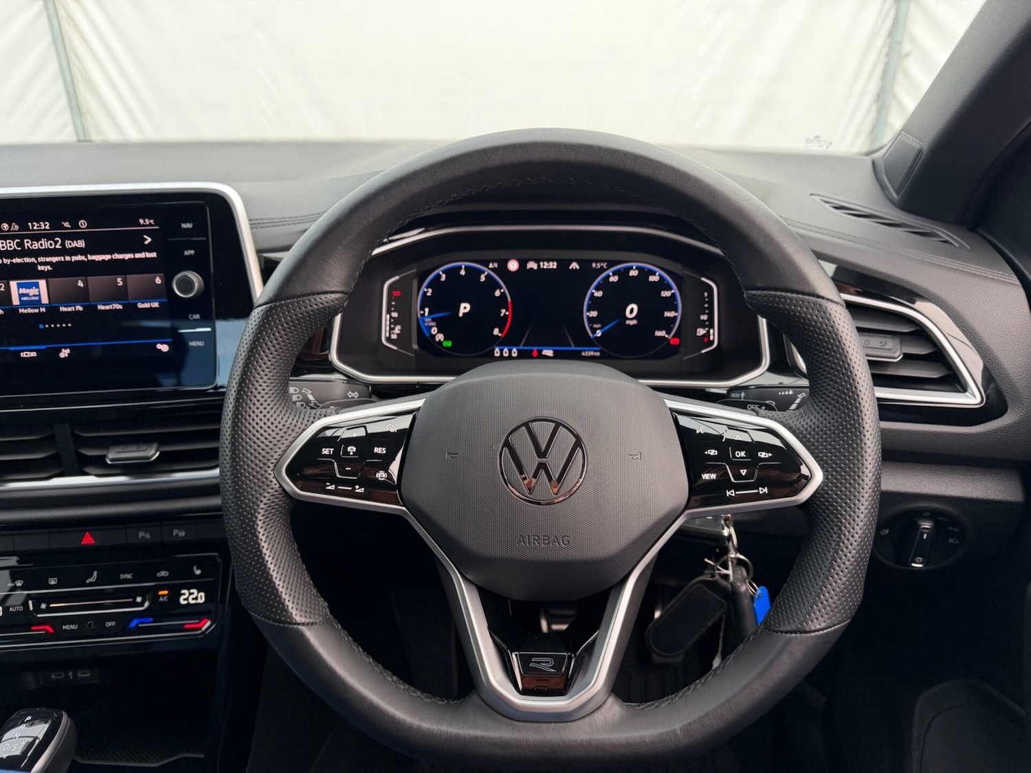 Used Volkswagen T-Roc 2023 for sale - 77716282: Photo 17