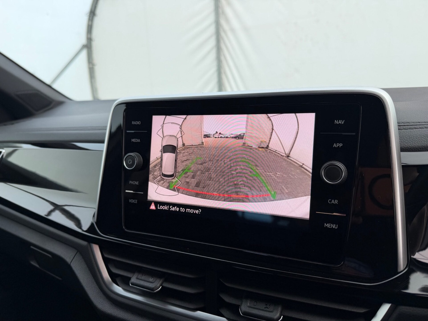 Used Volkswagen T-Roc 2023 for sale - 77716282: Photo 21