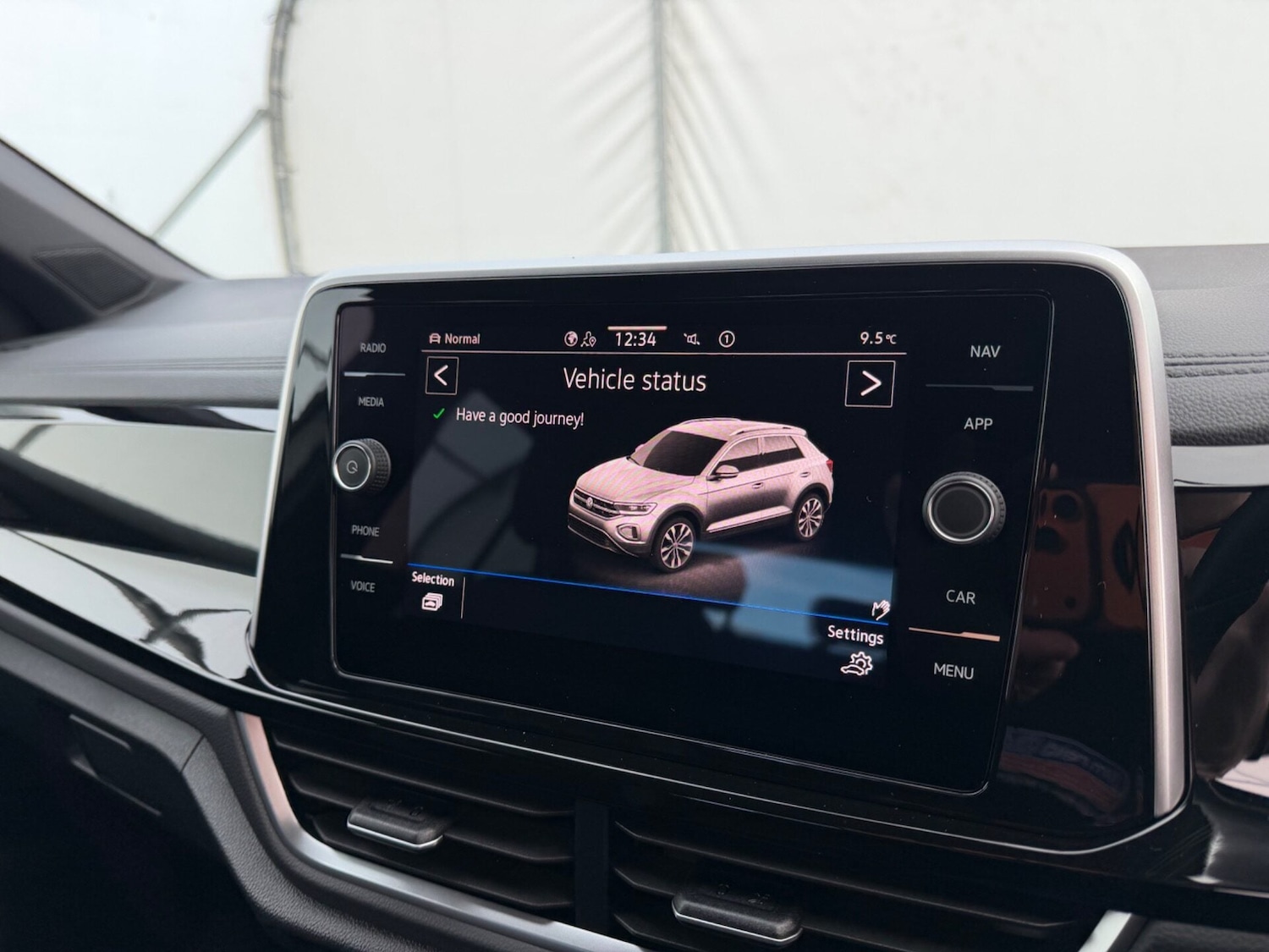 Used Volkswagen T-Roc 2023 for sale - 77716282: Photo 26