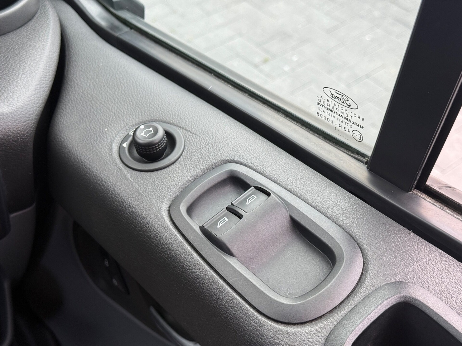 Used Ford Transit Custom 2017 for sale - 76966062: Photo 36