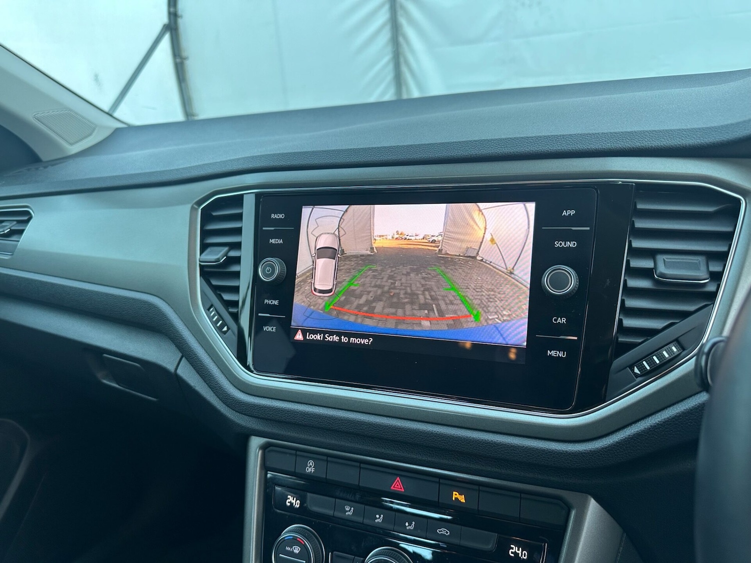 Used Volkswagen T-Roc 2020 for sale - 76966065: Photo 12