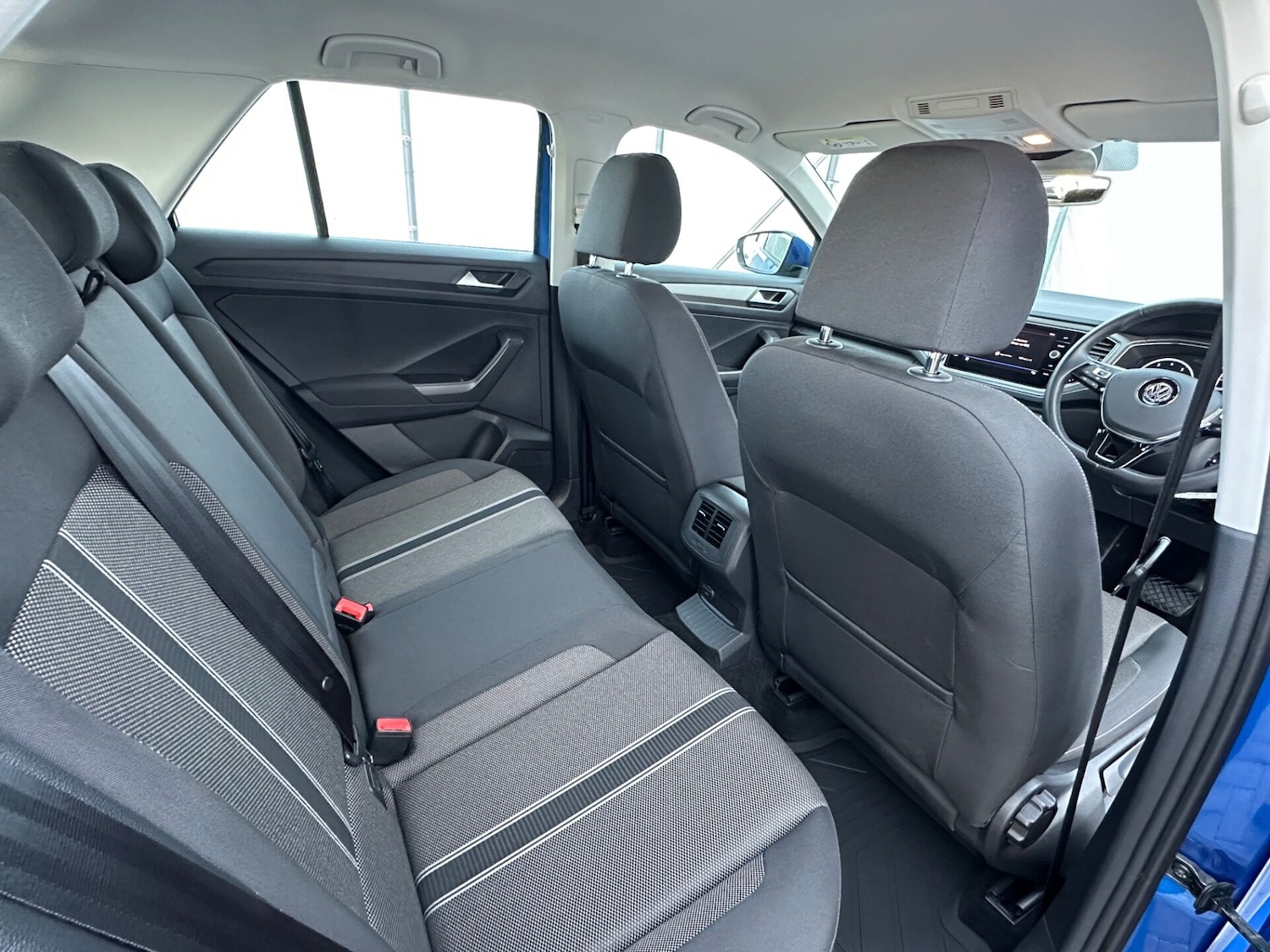 Used Volkswagen T-Roc 2020 for sale - 76966065: Photo 16