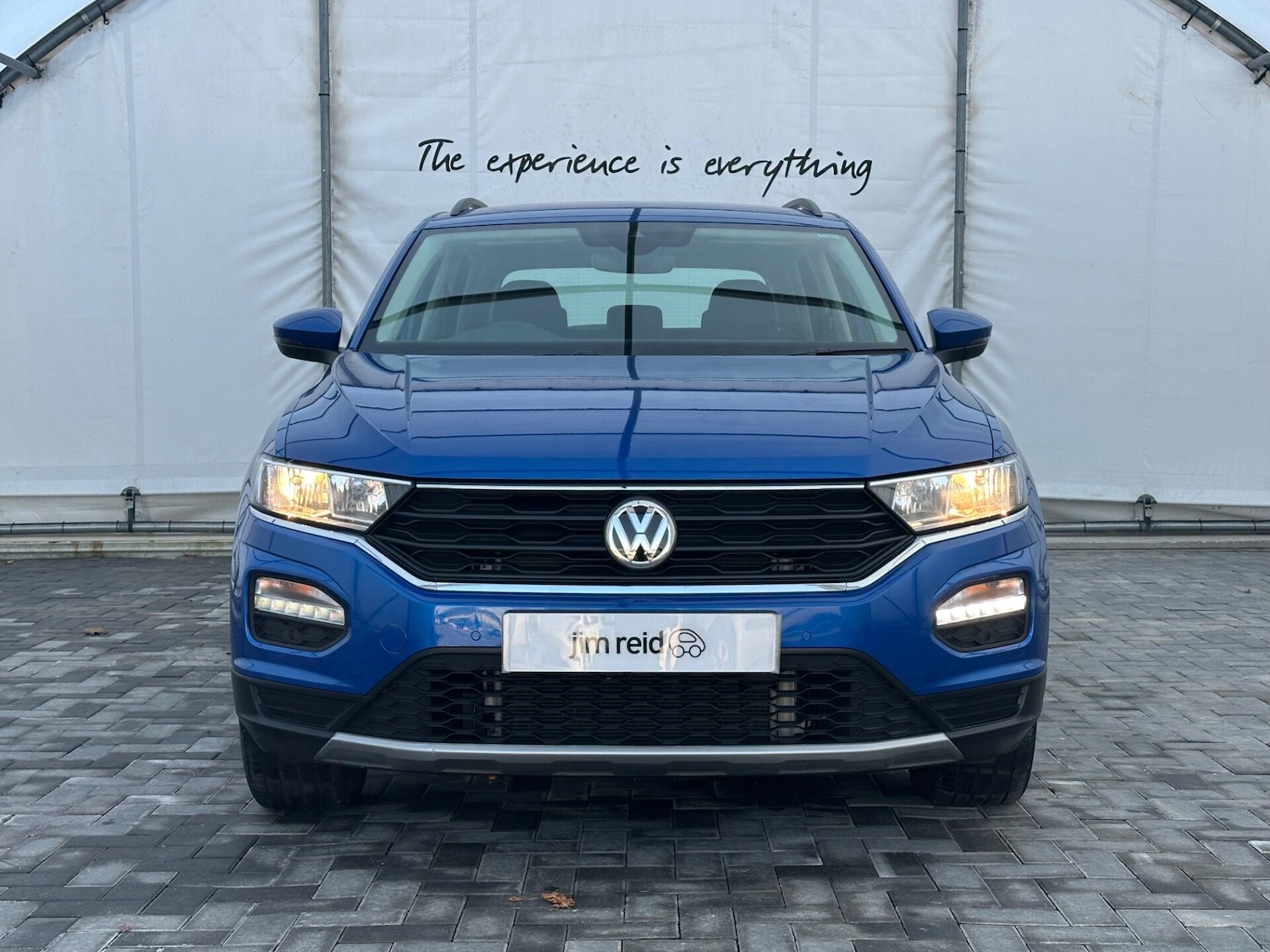 Used Volkswagen T-Roc 2020 for sale - 76966065: Photo 2