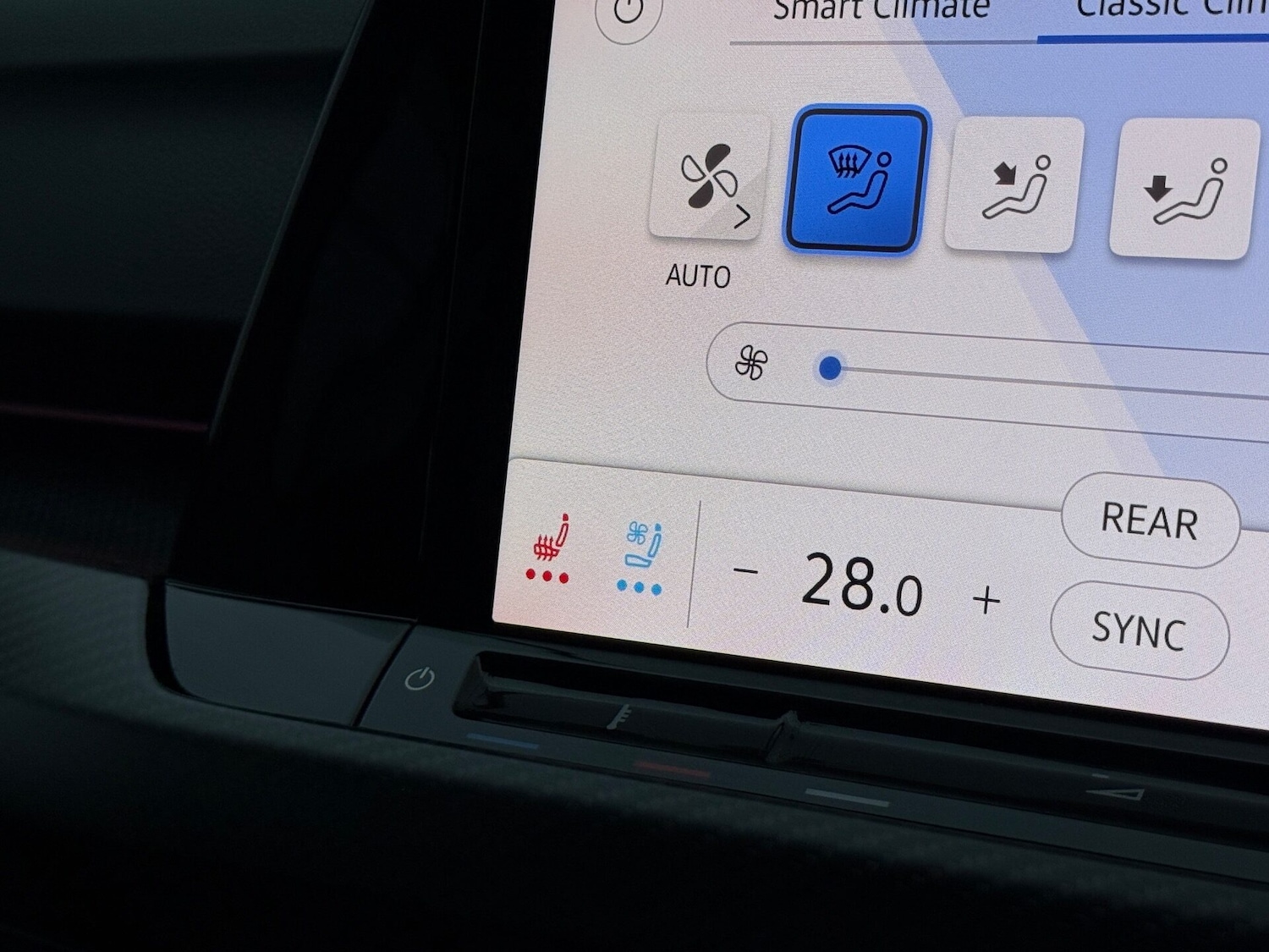 Used Volkswagen Golf 2023 for sale - 76966078: Photo 31