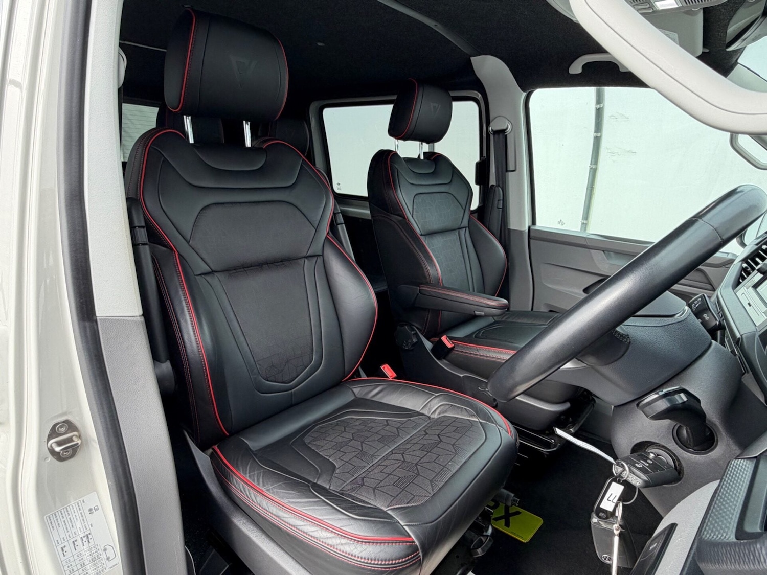 Used Volkswagen Transporter 2022 for sale - 77945549: Photo 11