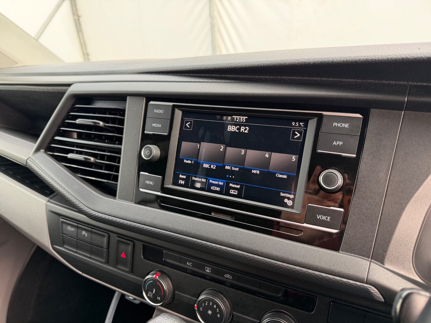 Used Volkswagen Transporter 2022 for sale - 77945549: Photo 21