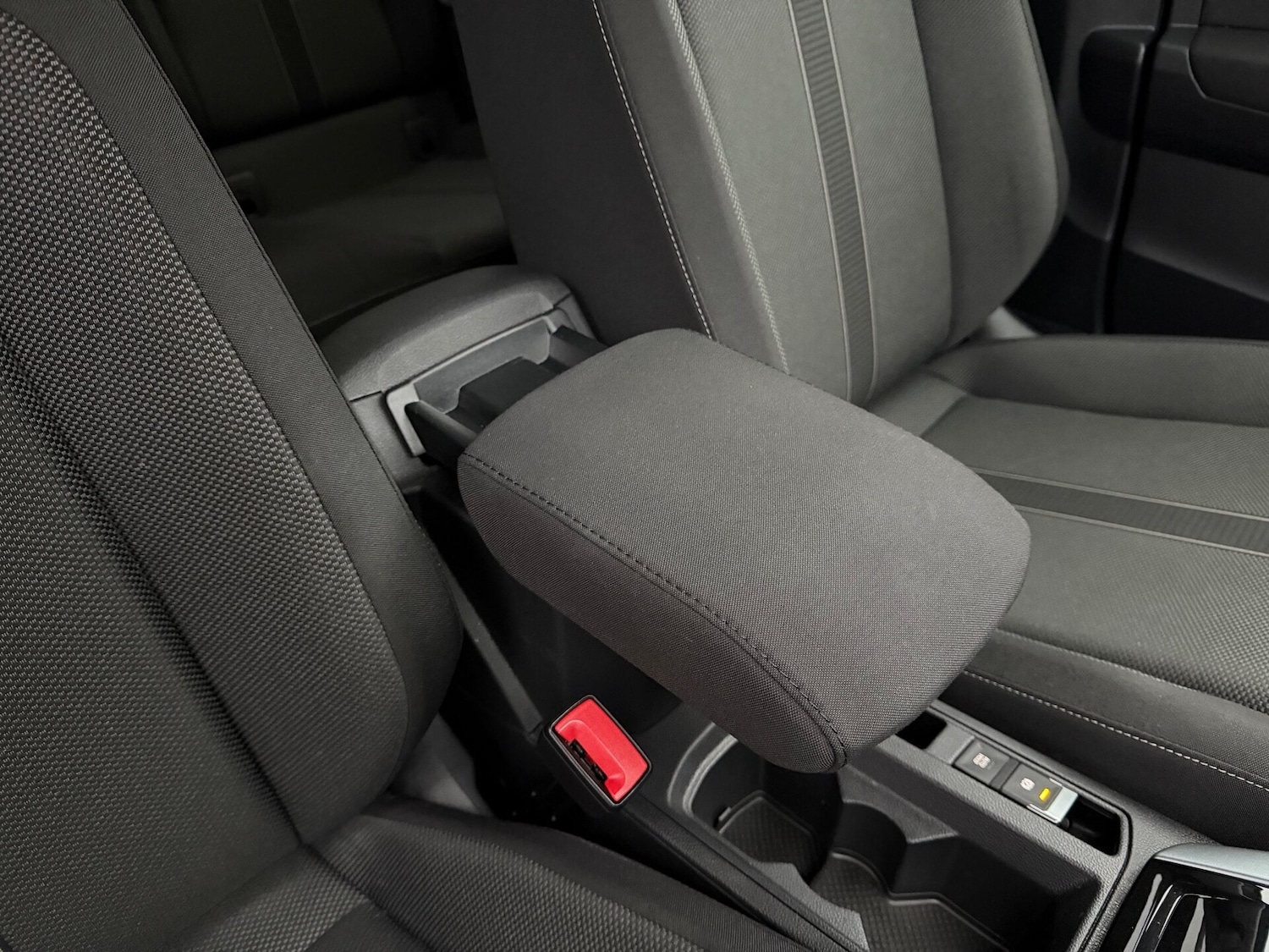 Used Volkswagen T-Roc 2022 for sale - 76966074: Photo 23