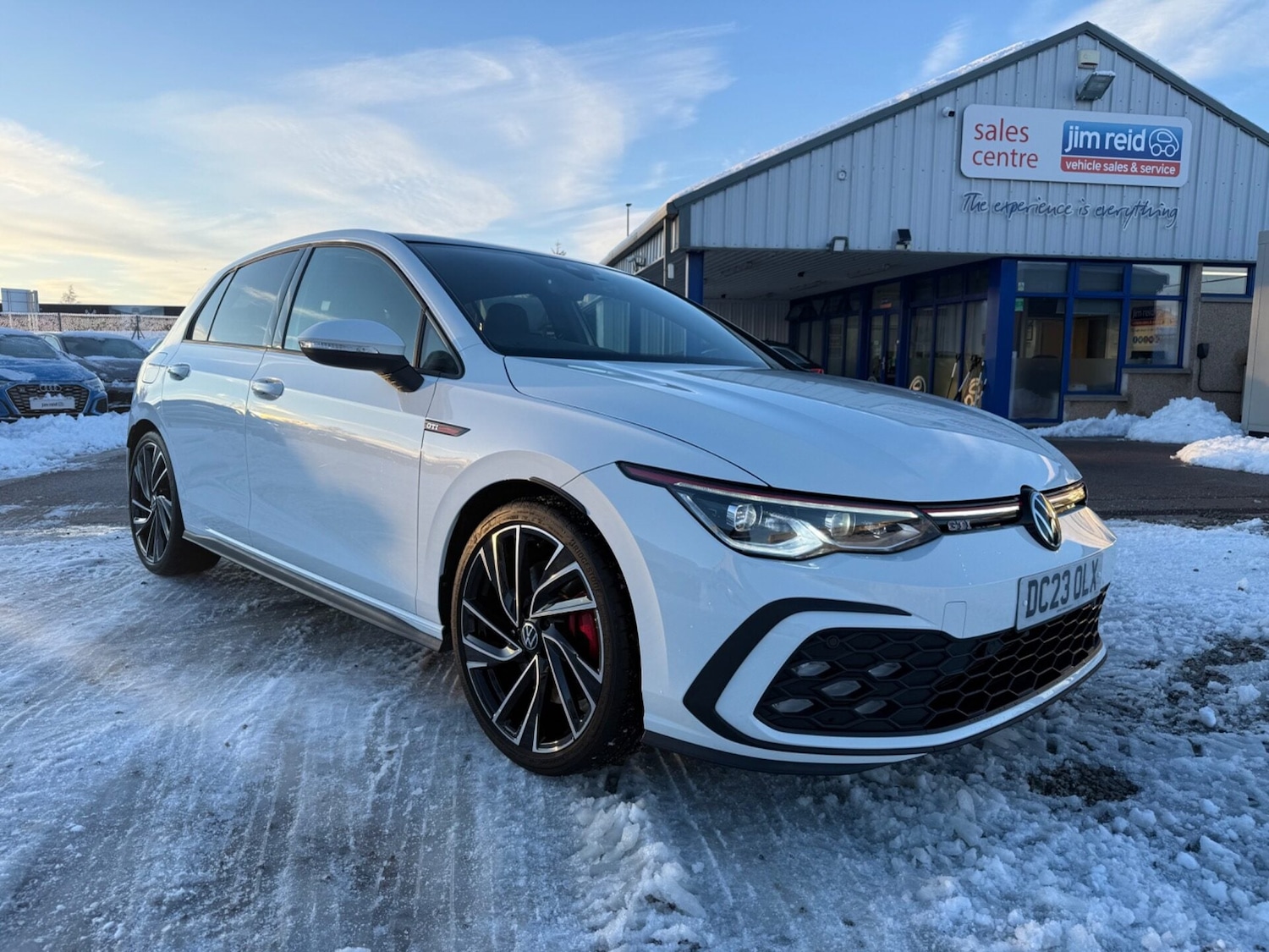 Used Volkswagen Golf 2023 for sale - 77138752: Photo 1