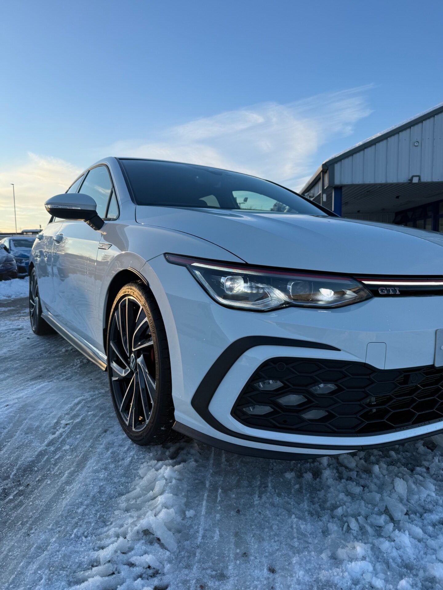 Used Volkswagen Golf 2023 for sale - 77138752: Photo 2