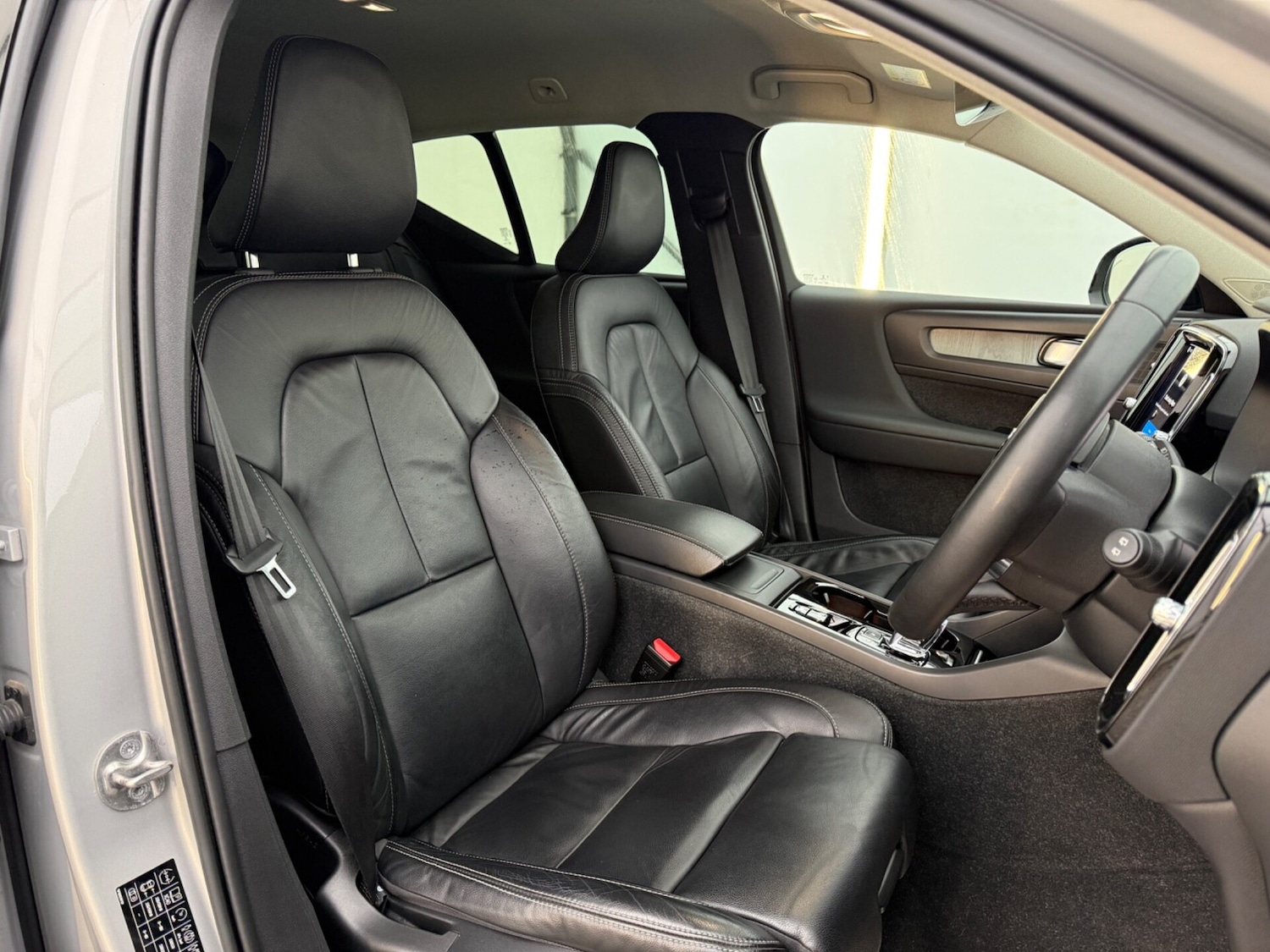 Used Volvo XC40 2022 for sale - 78097911: Photo 15