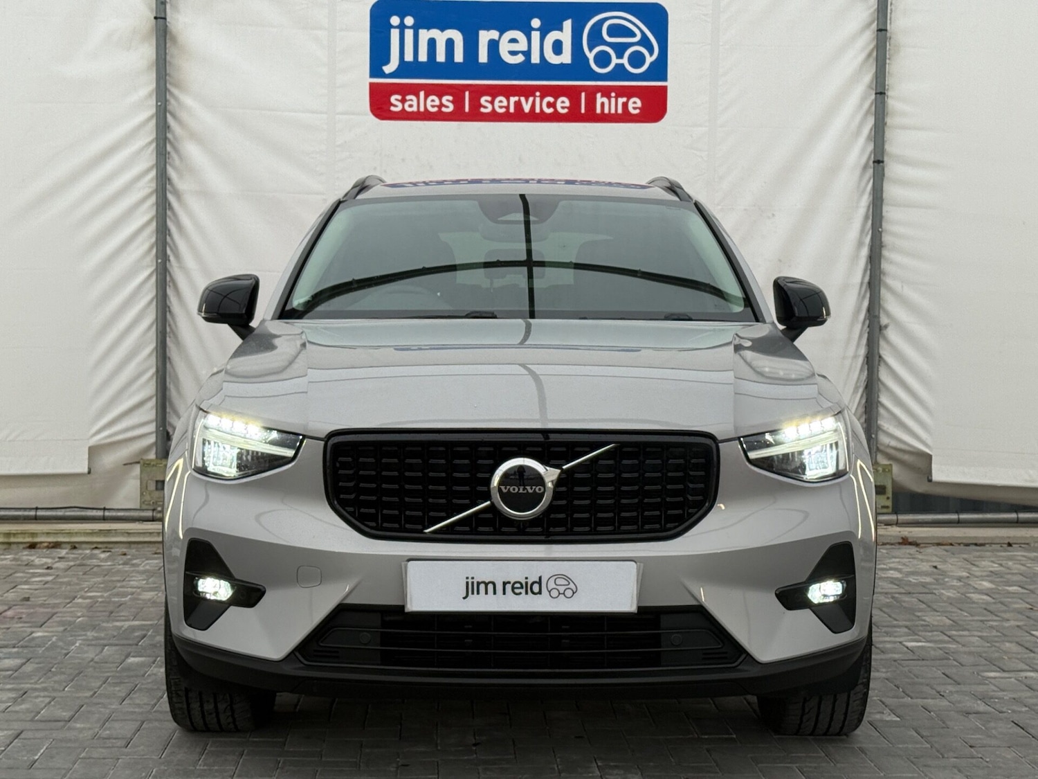 Used Volvo XC40 2022 for sale - 78097911: Photo 2