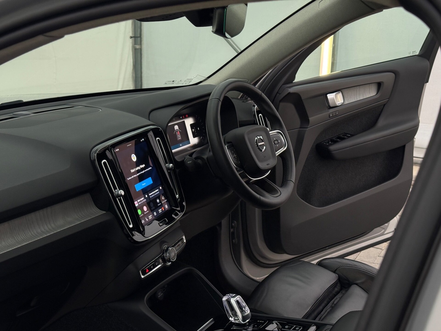 Used Volvo XC40 2022 for sale - 78097911: Photo 29