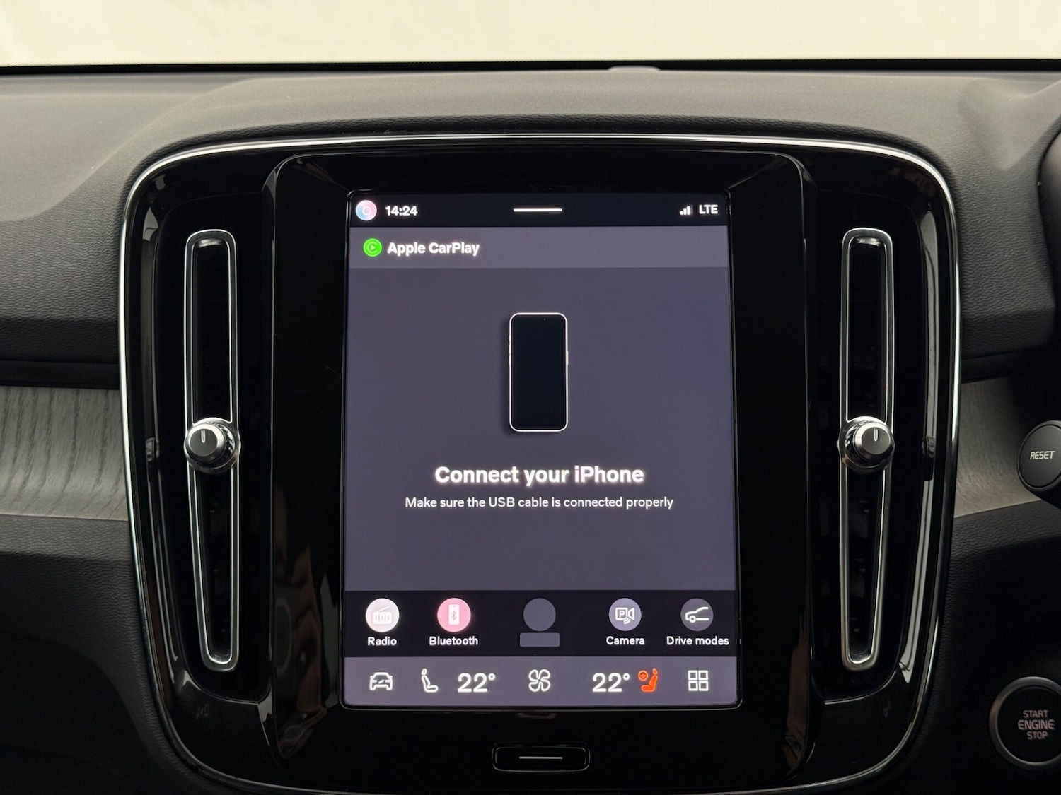 Used Volvo XC40 2022 for sale - 78097911: Photo 32