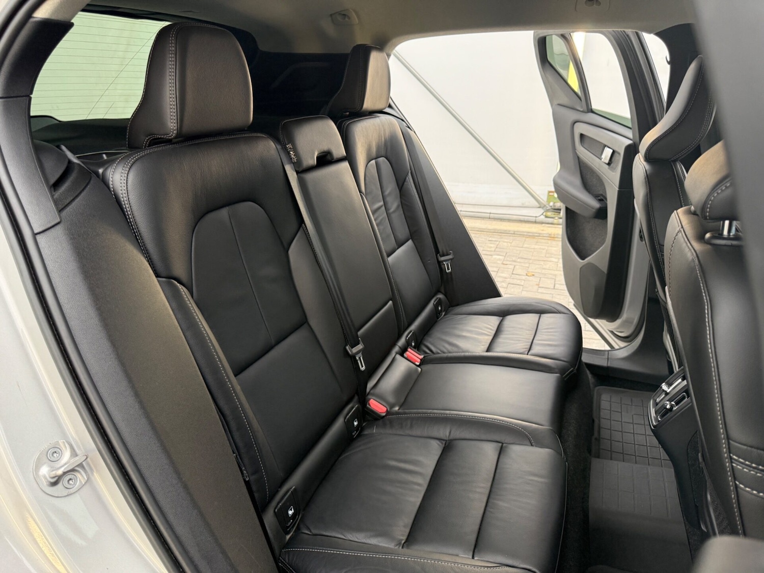 Used Volvo XC40 2022 for sale - 78097911: Photo 9