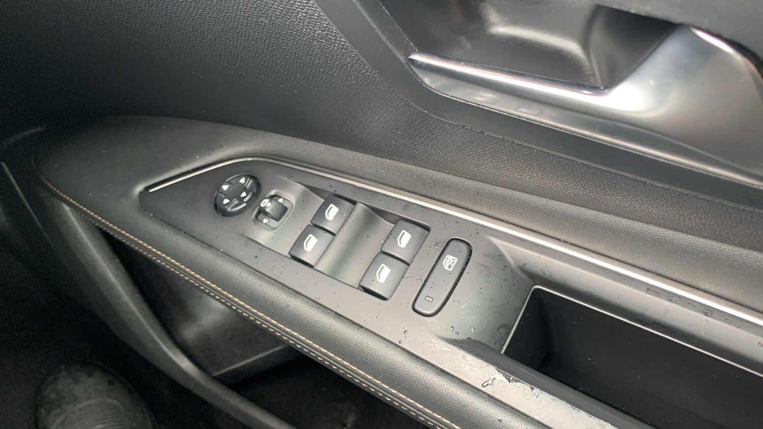 Used Peugeot 3008 2020 for sale - 76168025: Photo 22