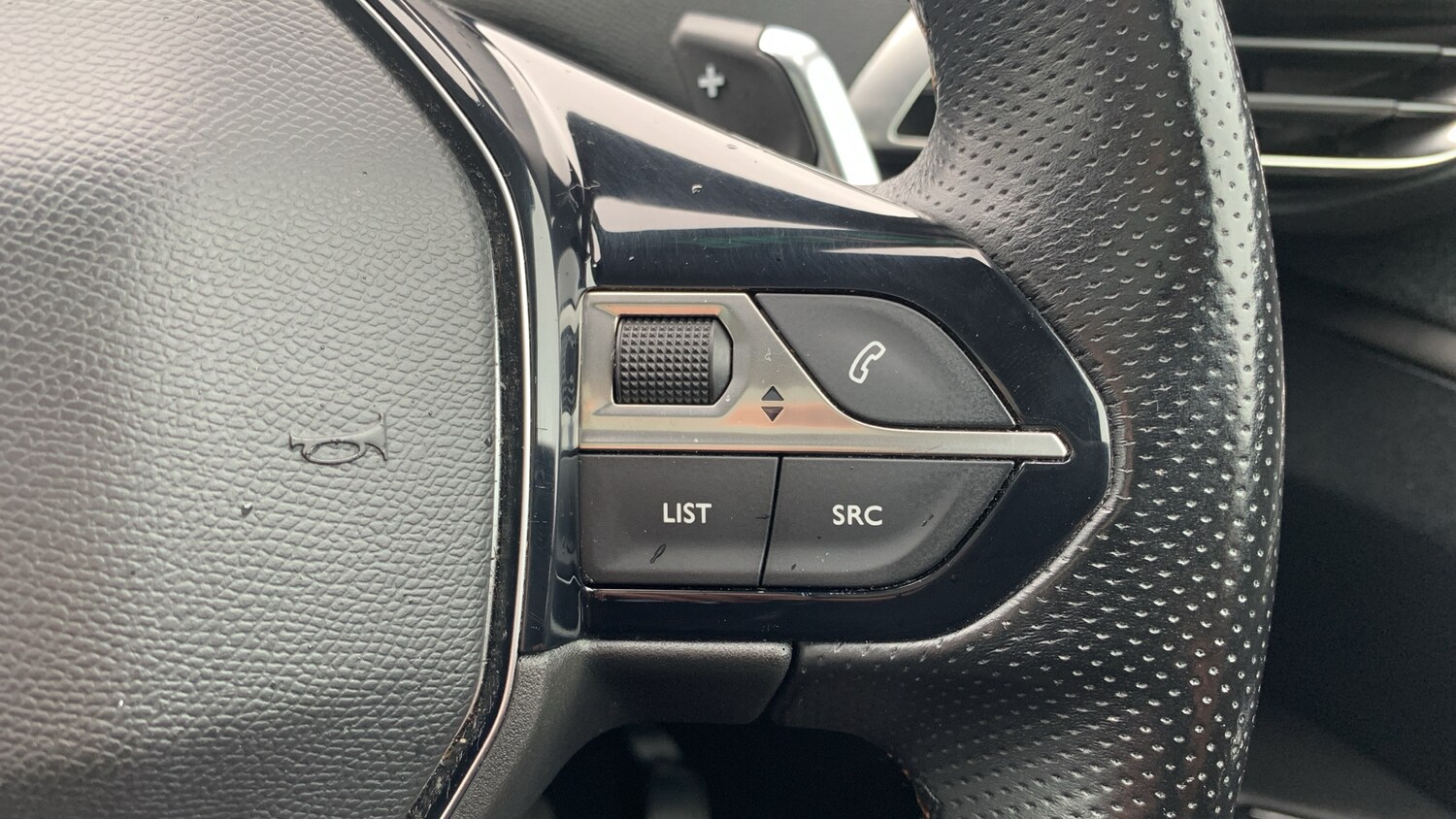 Used Peugeot 3008 2020 for sale - 76168025: Photo 24