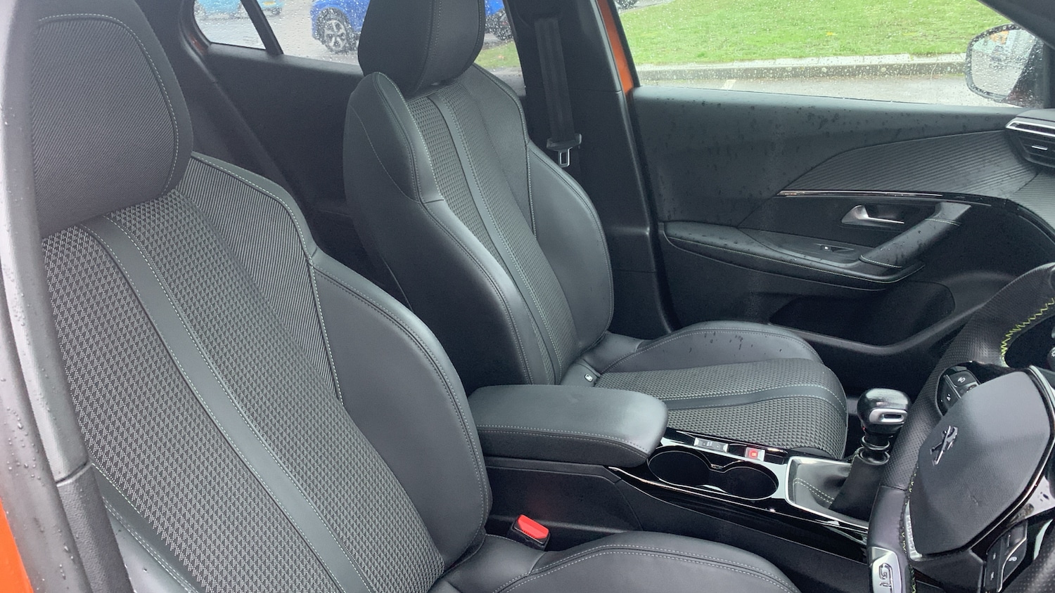 Used Peugeot 2008 2022 for sale - 76659885: Photo 37