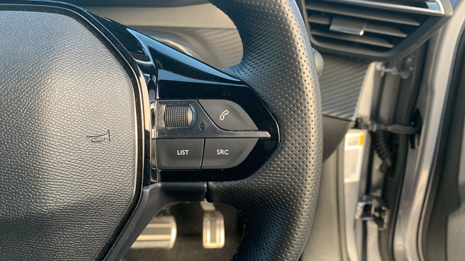 Used Peugeot 2008 2024 for sale - 77132437: Photo 25