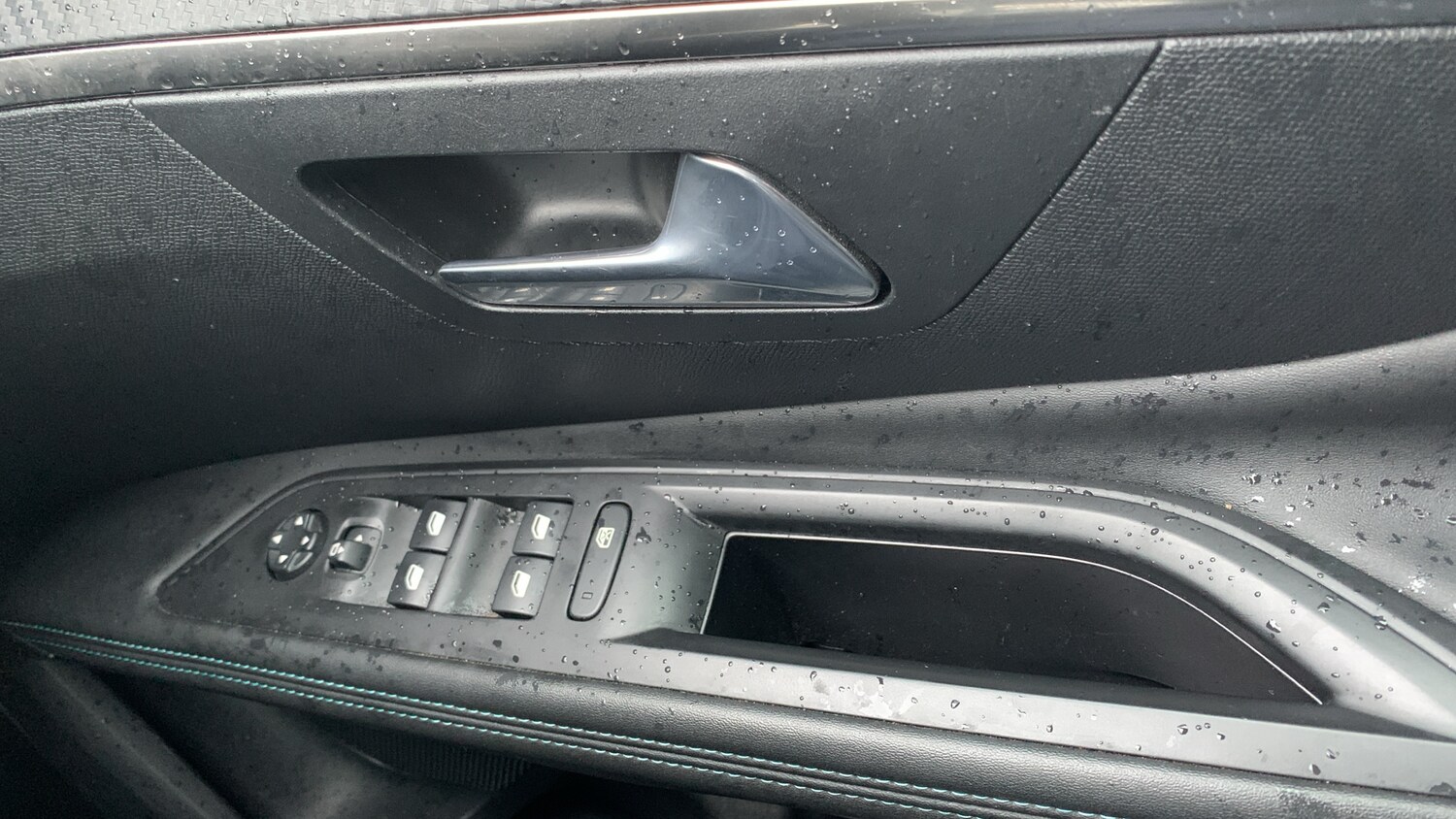 Used Peugeot 3008 2022 for sale - 77427029: Photo 22