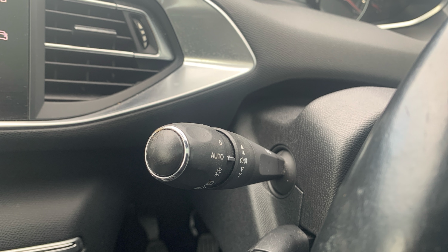 Used Peugeot 308 2018 for sale - 76634743: Photo 27