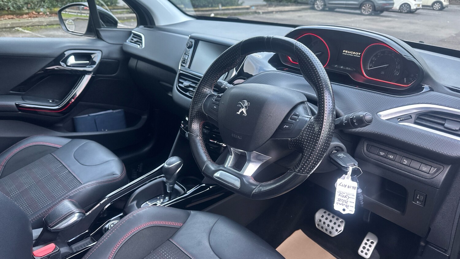 Used Peugeot 2008 2017 for sale - 77551350: Photo 11