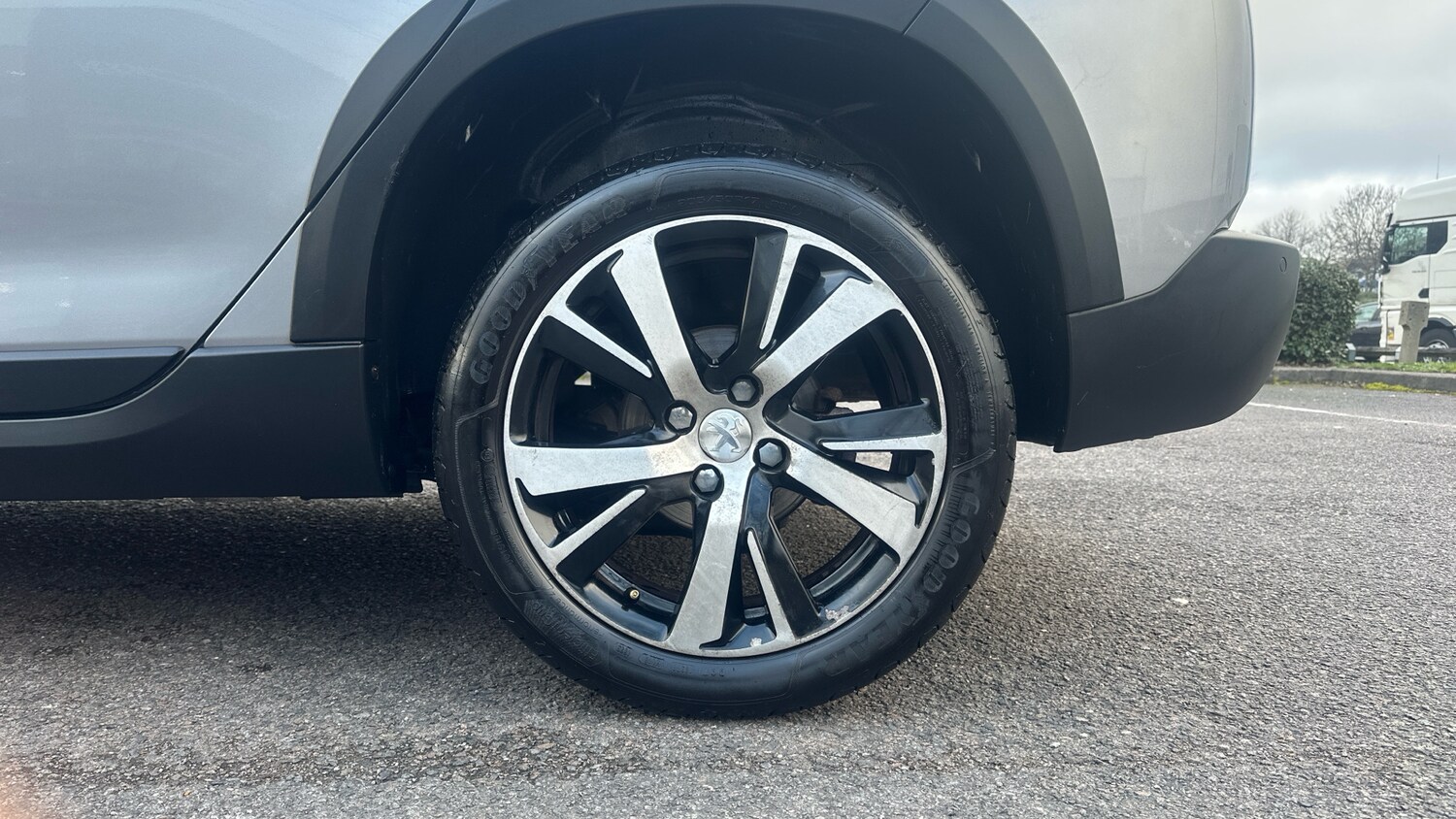 Used Peugeot 2008 2017 for sale - 77551350: Photo 15