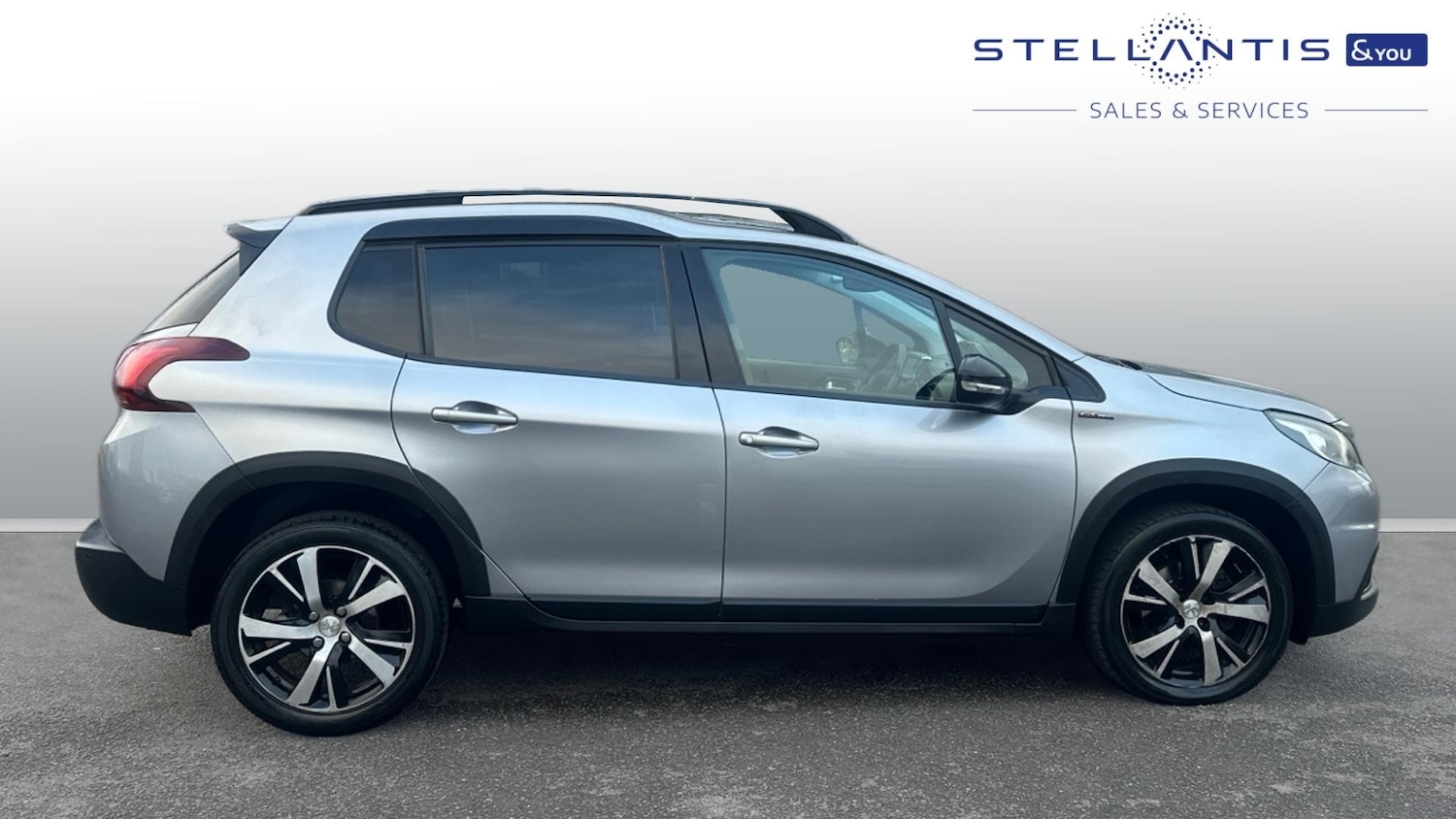 Used Peugeot 2008 2017 for sale - 77551350: Photo 2