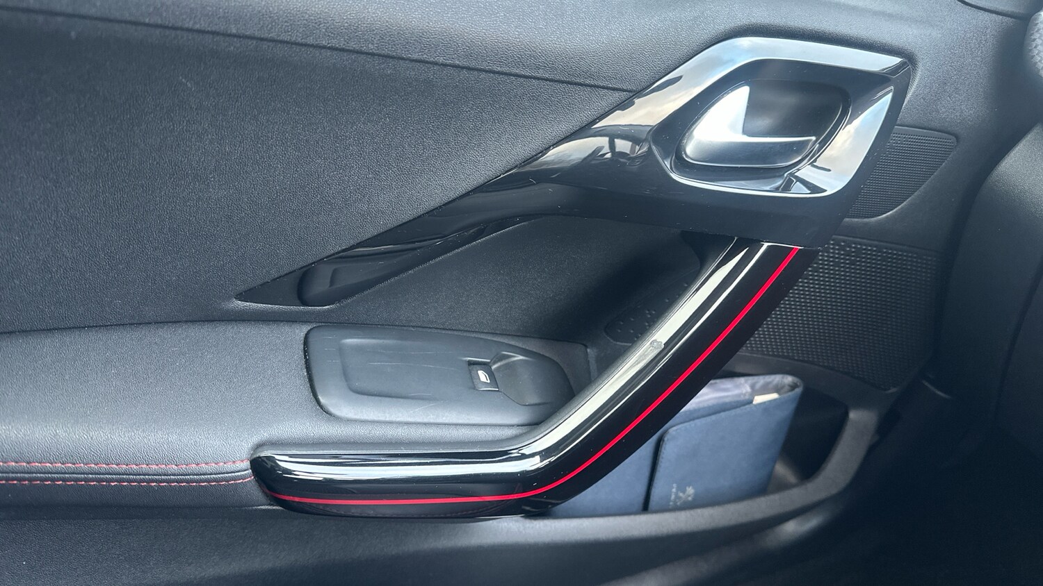 Used Peugeot 2008 2017 for sale - 77551350: Photo 38