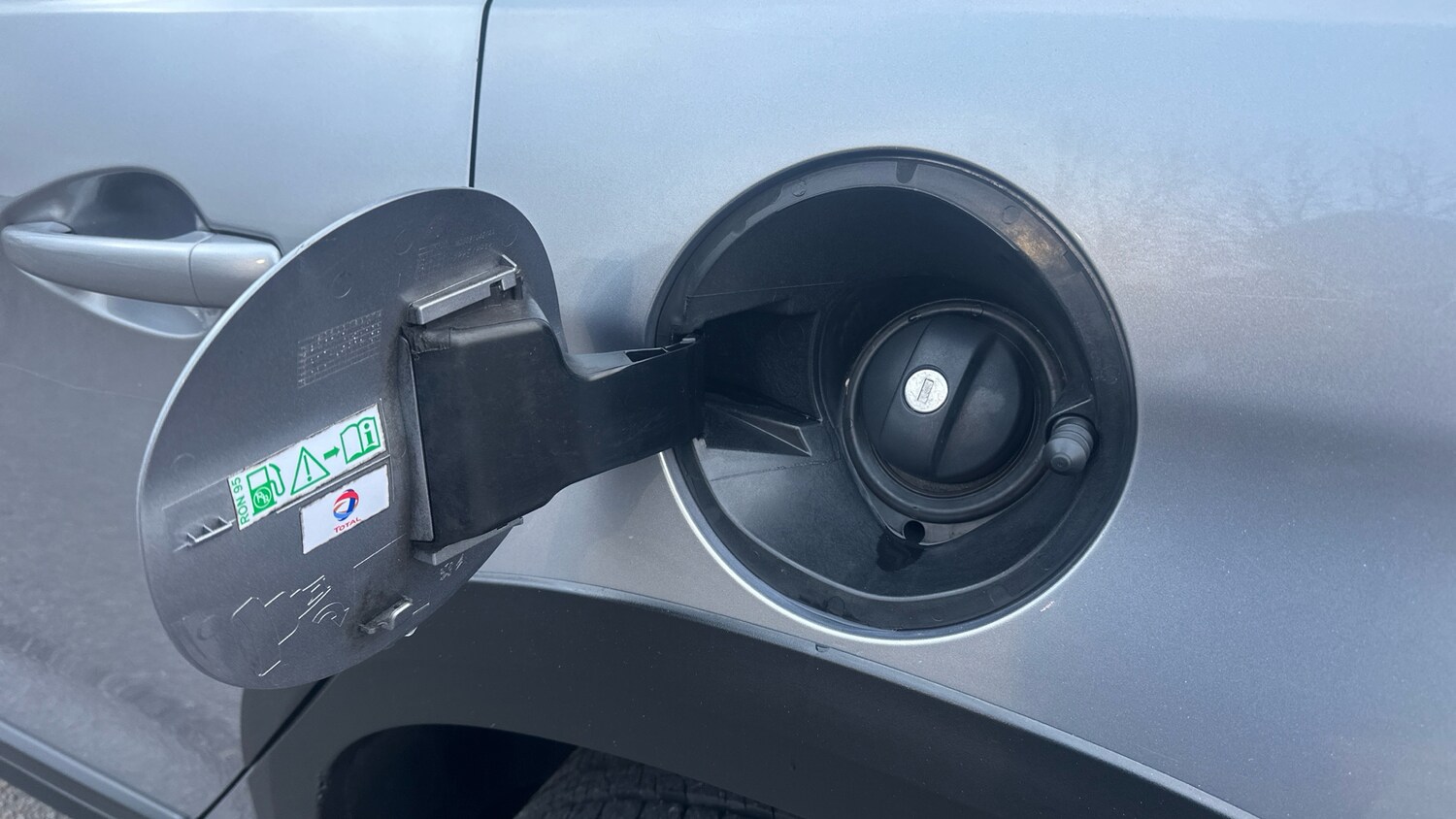 Used Peugeot 2008 2017 for sale - 77551350: Photo 44