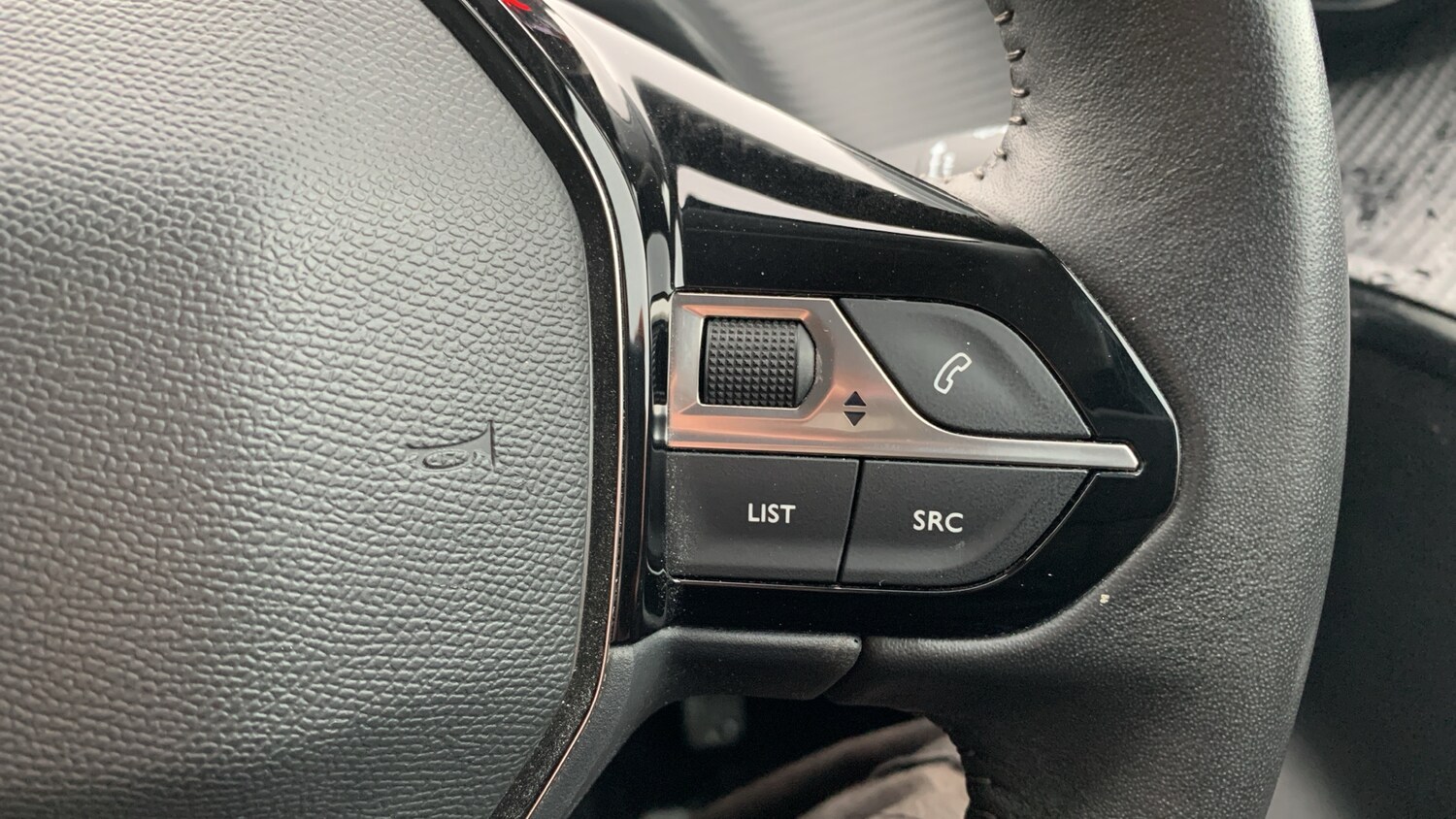 Used Peugeot 208 2022 for sale - 76190371: Photo 24