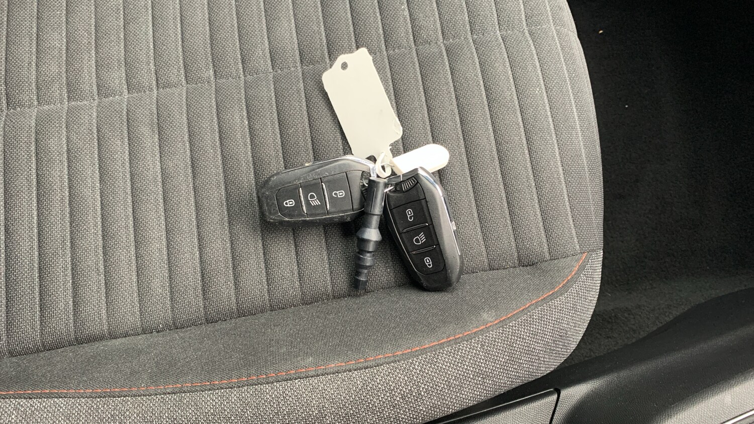 Used Peugeot 208 2022 for sale - 76190371: Photo 37