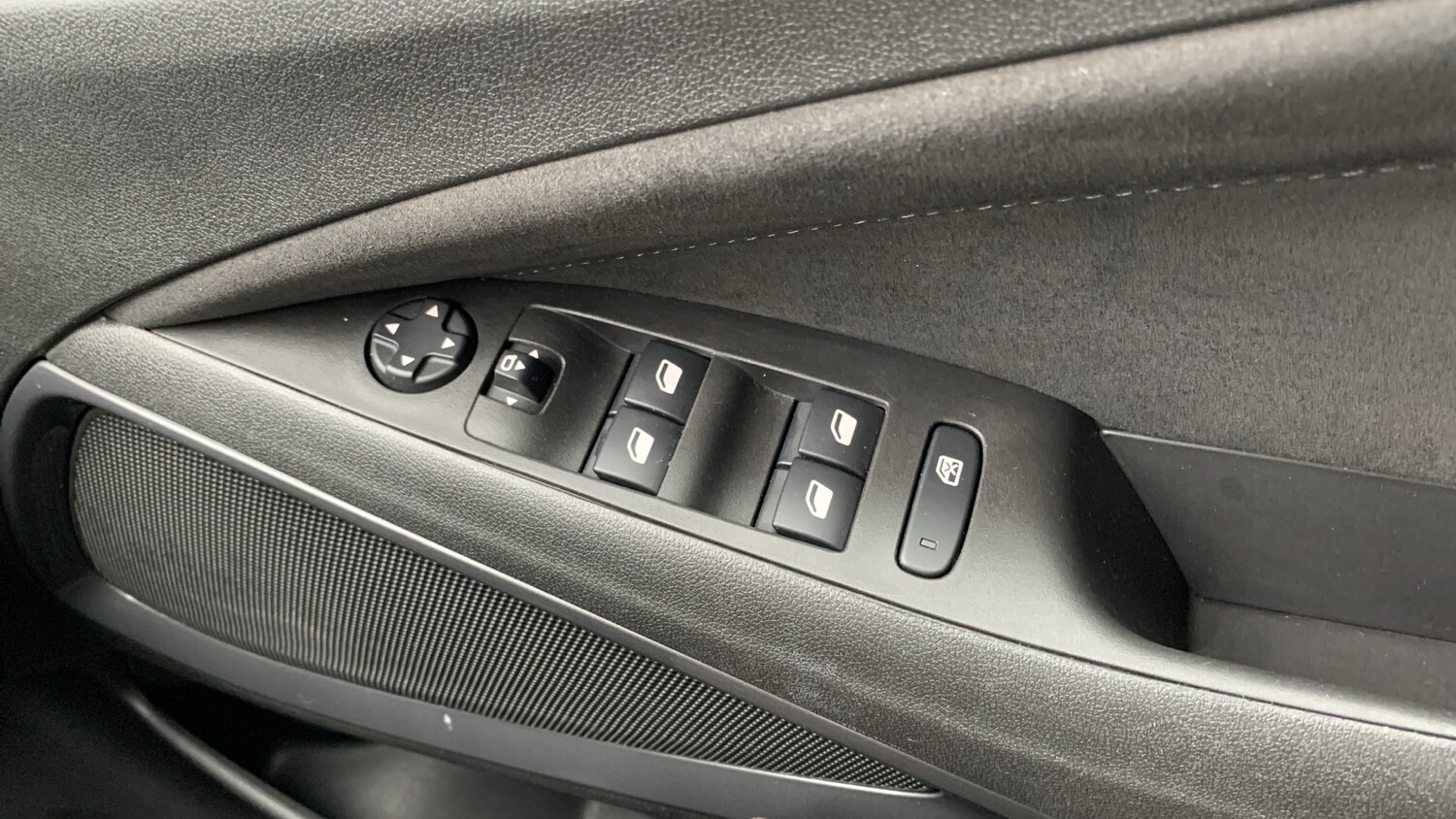 Used Vauxhall Crossland 2022 for sale - 76228695: Photo 22