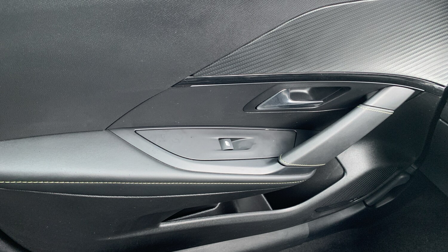 Used Peugeot 208 2024 for sale - 77163961: Photo 32