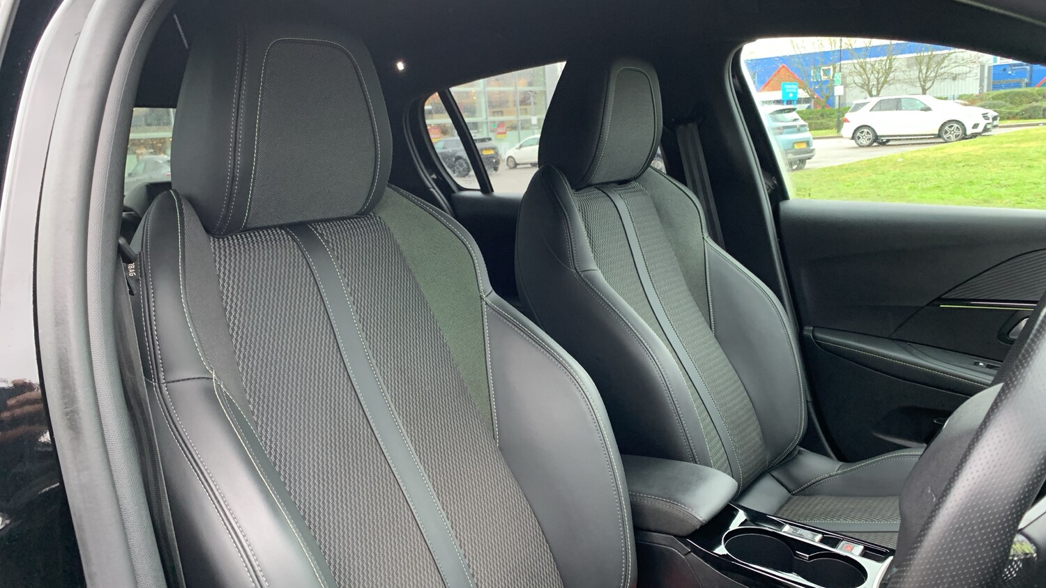 Used Peugeot 208 2024 for sale - 77163961: Photo 33