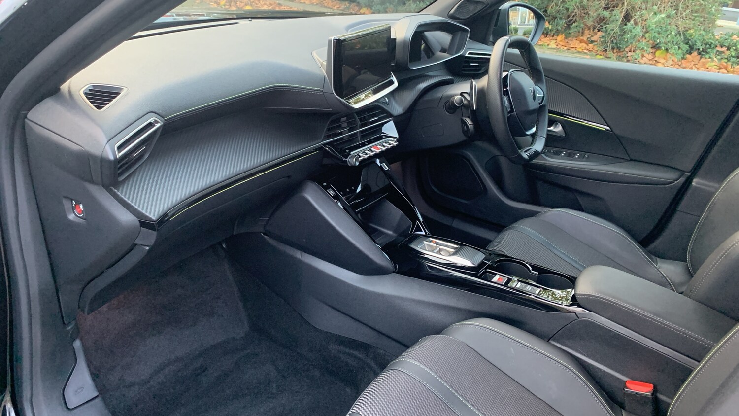 Used Peugeot 2008 2024 for sale - 76621443: Photo 12