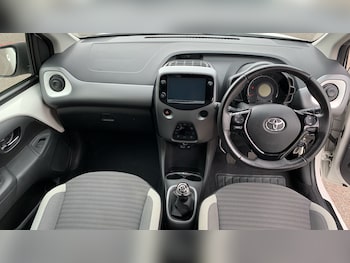 Used Toyota AYGO 2019 for sale - 76095547: Photo 4