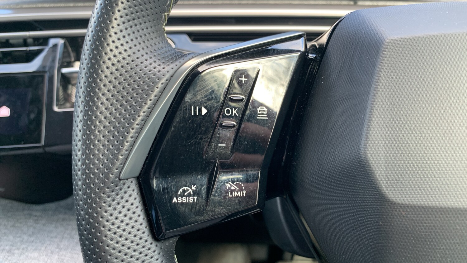 Used Peugeot 3008 2024 for sale - 76190402: Photo 23