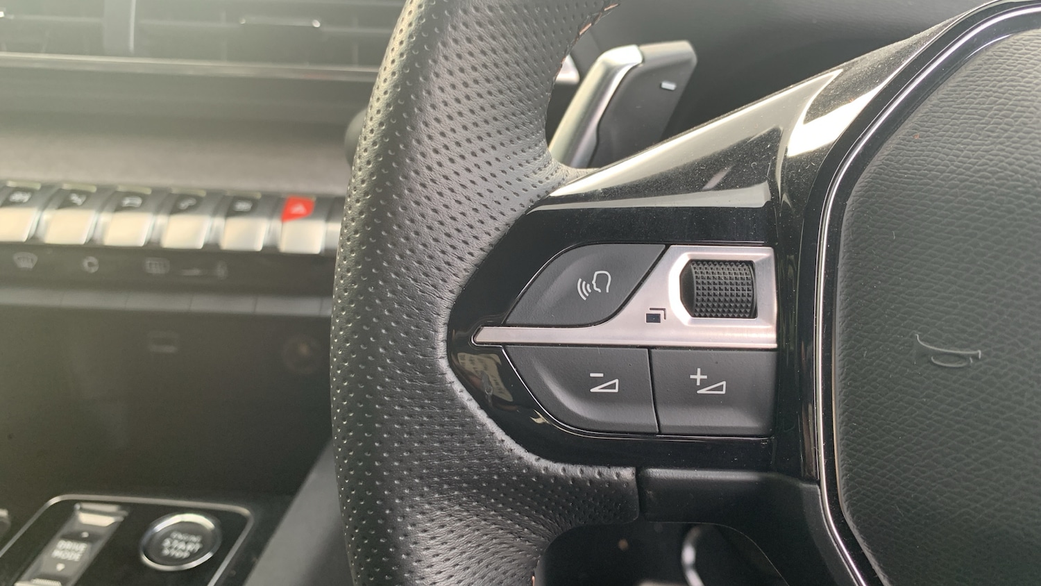 Used Peugeot 5008 2024 for sale - 76308005: Photo 23