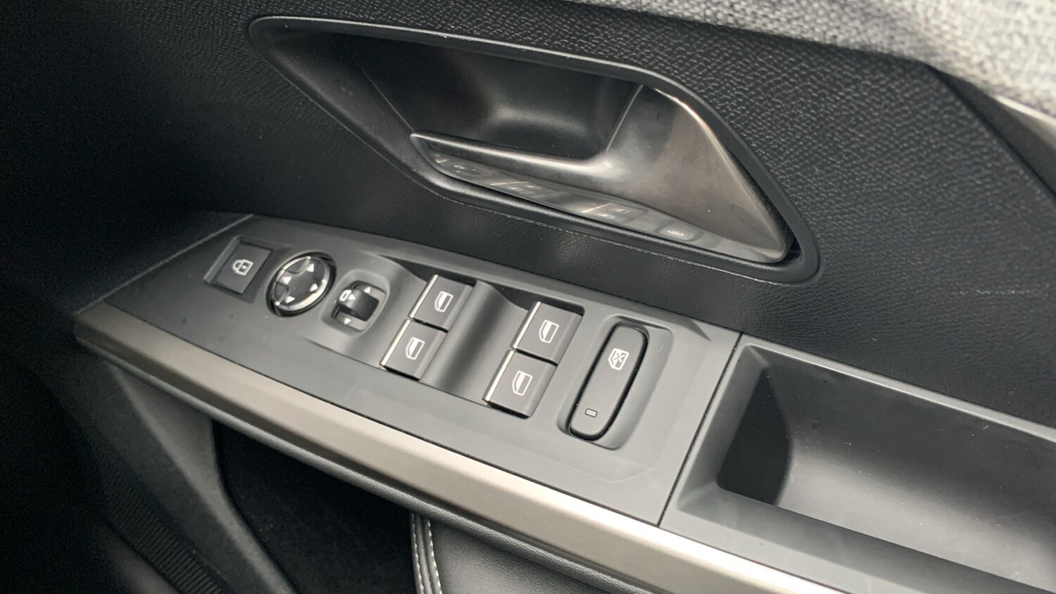 Used Peugeot 5008 2025 for sale - 76190379: Photo 22